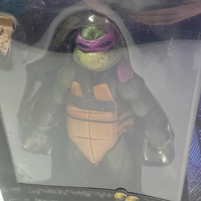 New in the package Teenage Mutant Ninja Turtles DONTELLO Turtle figure
