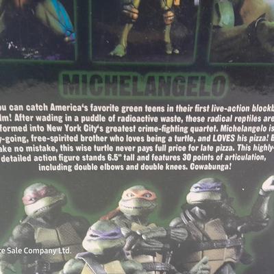 New in the package Teenage Mutant Ninja Turtles MICHELANGELO Turtle figure