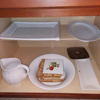 Kitchen cabinet lot #5