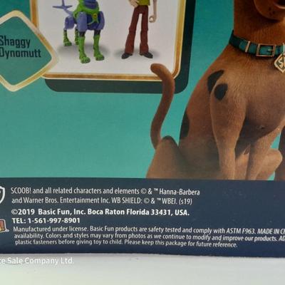 New in the package Scooby-Doo & Captain Caveman figures