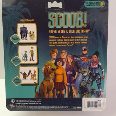 New in the package Scooby-Doo Super Scoob & Dick Dastardly figures