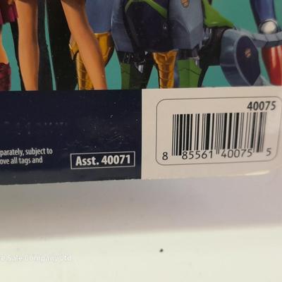 New in the package Scooby-Doo Super Scoob & Dick Dastardly figures