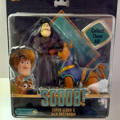 New in the package Scooby-Doo Super Scoob & Dick Dastardly figures