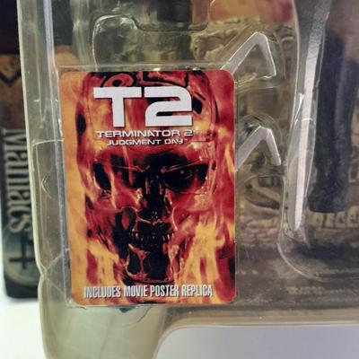 New in the package TERMINATOR 2 T2 Judgment Day T-1000 Movie Manics Figure
