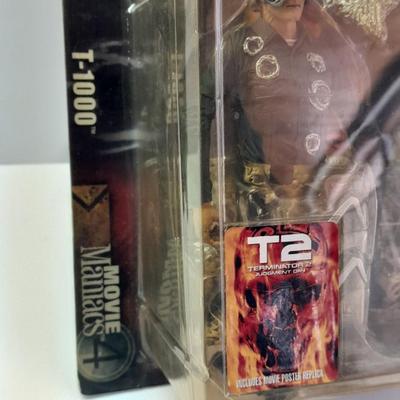 New in the package TERMINATOR 2 T2 Judgment Day T-1000 Movie Manics Figure