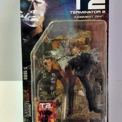 New in the package TERMINATOR 2 T2 Judgment Day T-1000 Movie Manics Figure