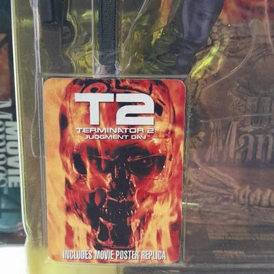 New in the package TERMINATOR 2 T2 Judgment Day T-800 Movie Manics Figure