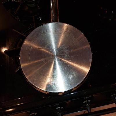 Wolfgang puck Cafe collection cookware set