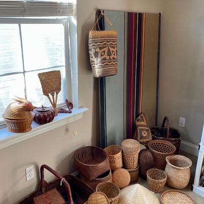 Lot 2 assorted baskets