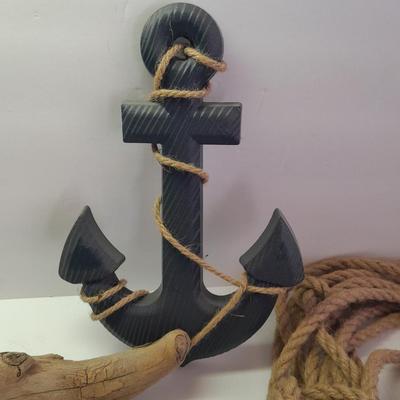 Nautical home Decor - Welcome Aboard Life ring - wooden Anchor and Rope with driftwood