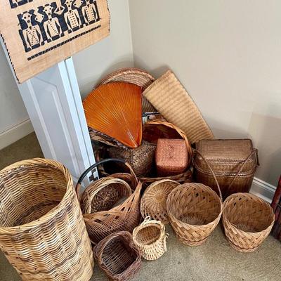 Lot 3 baskets