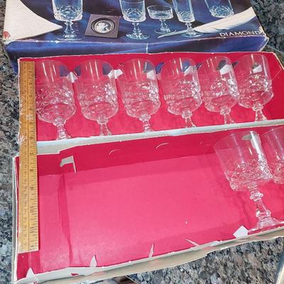 Set of 8 Cristal d argues glasses