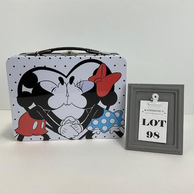 -98- COLLECTIBLE | Mickey & Minnie Mouse Tin Lunchbox