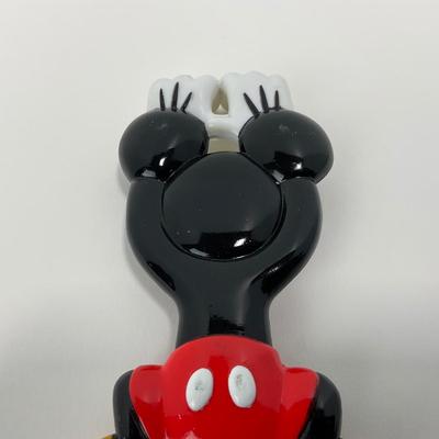 -100- COLLECTIBLE | Vintage Walt Disney World Souvenir Back Scratcher