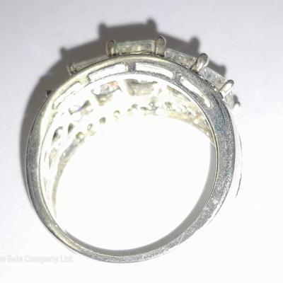 Rhinestone ring BLING! with tear drop like pearl colored necklace and matching earrings