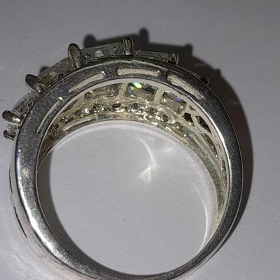 Rhinestone ring BLING! with tear drop like pearl colored necklace and matching earrings