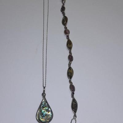 Abalone teardrop marked necklace with a nice bracelet.