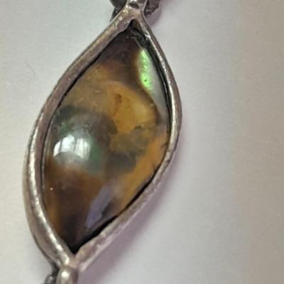 Abalone teardrop marked necklace with a nice bracelet.