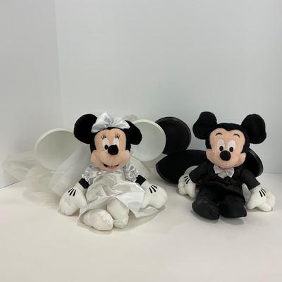 -102- PLUSH | Mickey & Minnie Bride & Groom Collectibles