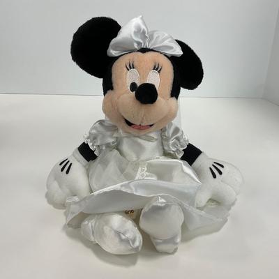 -102- PLUSH | Mickey & Minnie Bride & Groom Collectibles
