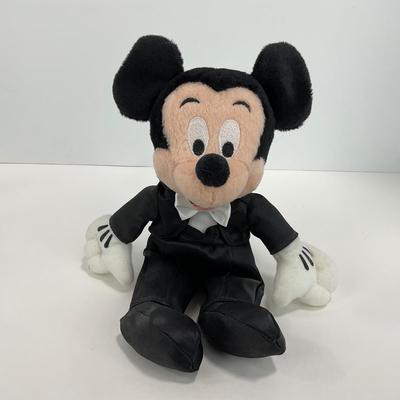 -102- PLUSH | Mickey & Minnie Bride & Groom Collectibles