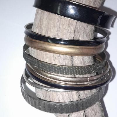 Seven cute and fun Metal bracelets