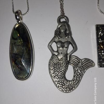 Nautical Jewlery - Necklaces and earrings for the Beach - or beach lover!