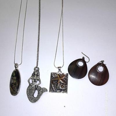 Nautical Jewlery - Necklaces and earrings for the Beach - or beach lover!