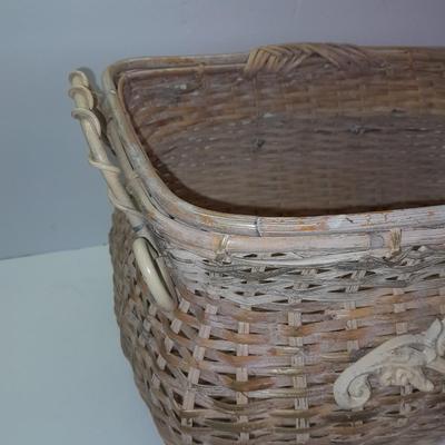 Flatware storage box with large Decorative basket