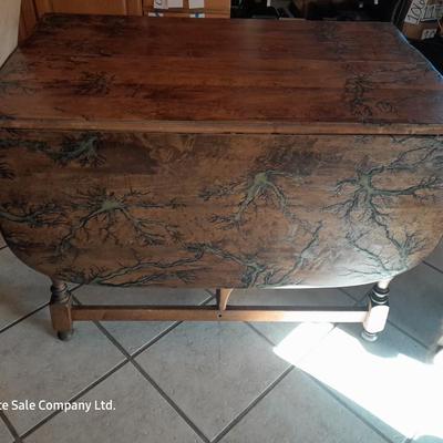 STUNNING Custom one of a kind Lichtenberg fractal burned GLOW IN THE DARK dining room table with leaf.