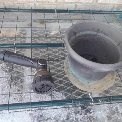 Metal greenhouse frame / Shelf with planters