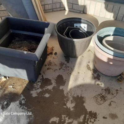 Assortment of flowerpots