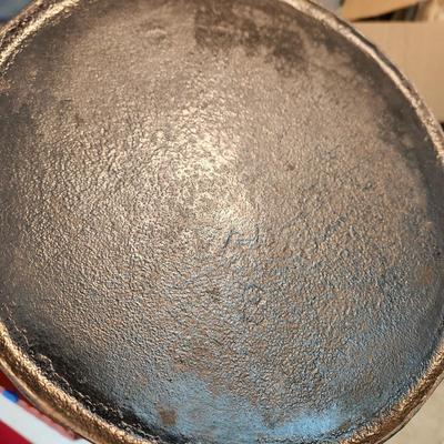 Lot of 5 Vintage Wagner Ware Cast Iron Pot, Pan Griddle Cornbread molds