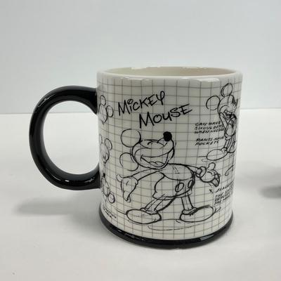 -138- KITCHEN | Mickey Mouse Bowls & Covered Mug