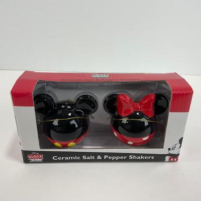 -140- KITCHEN | Mickey & Minnie Mouse Salt & Pepper Shakers In Box