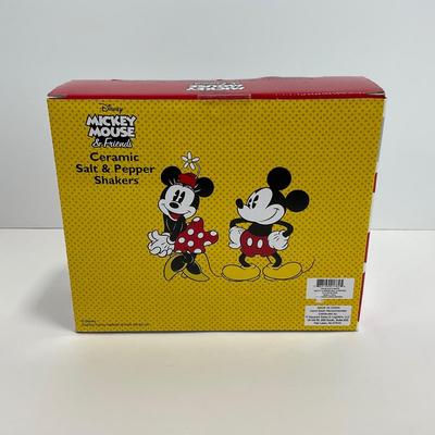 -141- KITCHEN | Mickey & Minnie Mouse Salt & Pepper Shakers