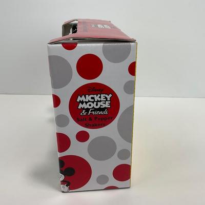 -141- KITCHEN | Mickey & Minnie Mouse Salt & Pepper Shakers