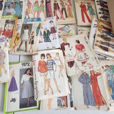 Large lot of Vintage Sewing Patterns Butterick, McCall, Simplicity