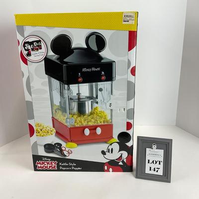 -147- KITCHEN | Mickey Mouse Kettle Style Popcorn Popper NWT