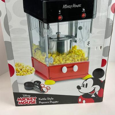 -147- KITCHEN | Mickey Mouse Kettle Style Popcorn Popper NWT