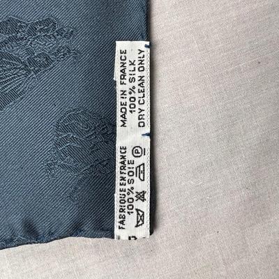 138 Authentic HERMÃˆS Carre 90 Silk Scarf Joies d' Hiver by Joachim Metz 1992
