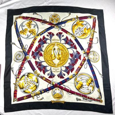 139 Authentic HERMÃˆS Carre 90 Silk Scarf Daimyo Princess du Soleil Levant by FranÃ§oise FaÃ§onnet 1990