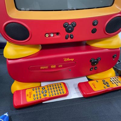 -153- COLLECTIBLE | Disney Mickey Mouse Classic 13â€ Color TV & DVD Player