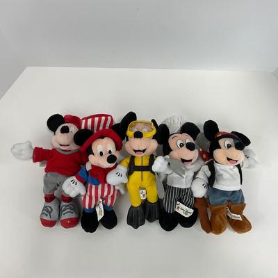 -155- PLUSH | Mickey Mouse NWT Pirate, Chef, Diving, Uncle Sam, & Director
