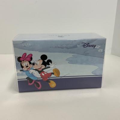 -160- ENESCO | Black & White Mickey Mouse Salt & pepper Shakers NWT