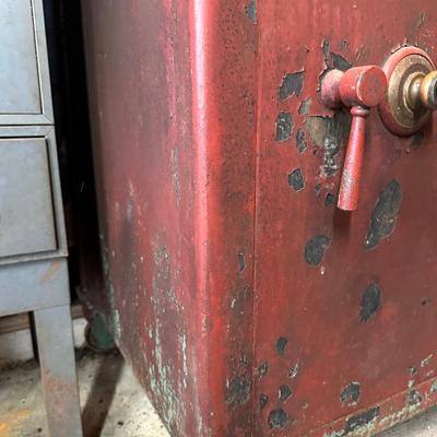 Antique Yale Safe (See description)