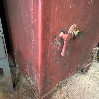 Antique Yale Safe (See description)