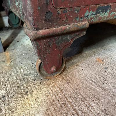 Antique Yale Safe (See description)