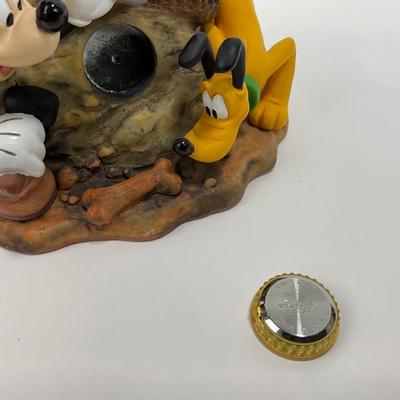 -166- CLOCK | Animal Kingdom â€œBig Dig In The Boneyardâ€ Clock Figure
