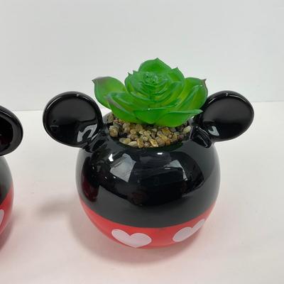 -168- COLLECTIBLE | Mickey & Minnie Mouse Valentine Faux Succulents